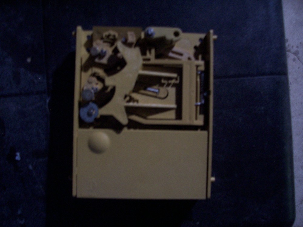 Coinco coin acceptor