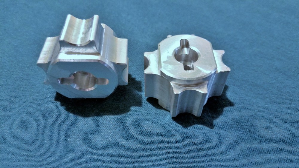 7075 QTY(2) Arrma Outcast / Kraton 8S Differential Spool--Diff locker for case
