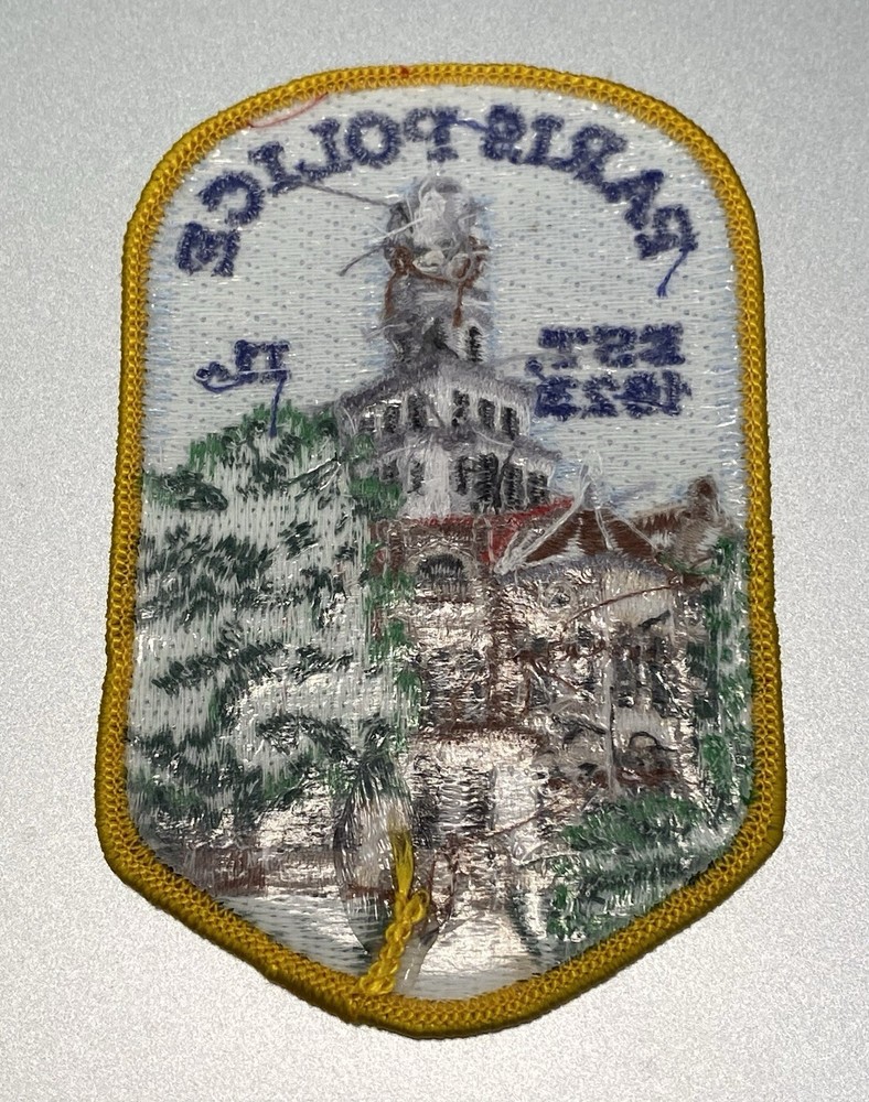 Paris Illinois Police Patch Current Issue