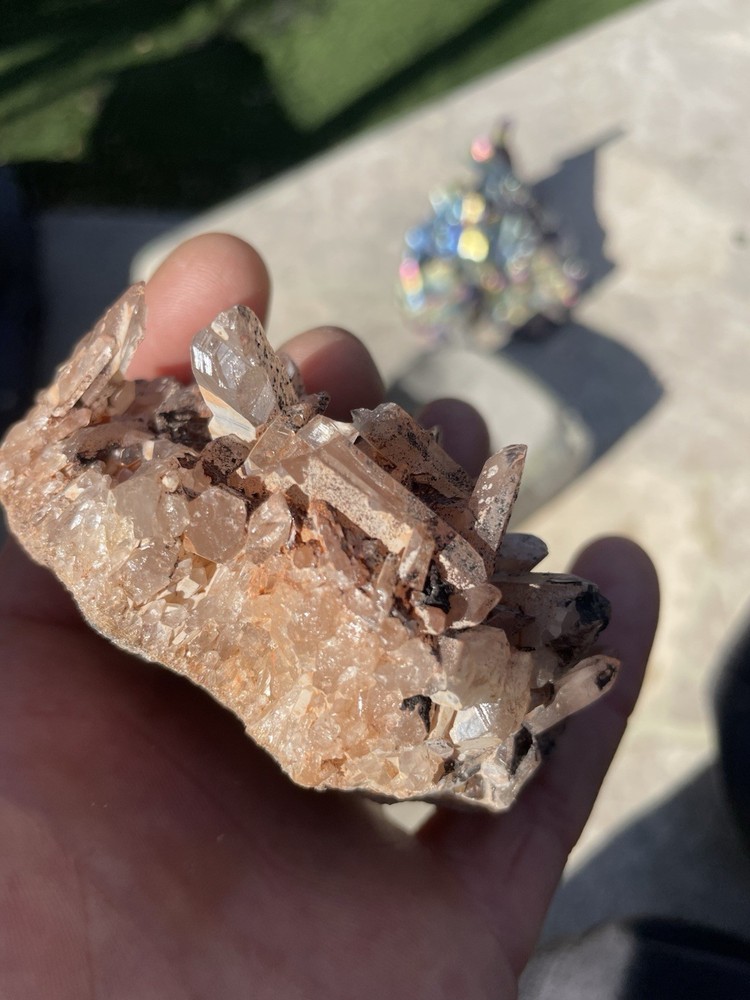 6oz Highly Mineralized HARLEQUIN QUARTZ SPECIMEN. HEALING PROPERTIES