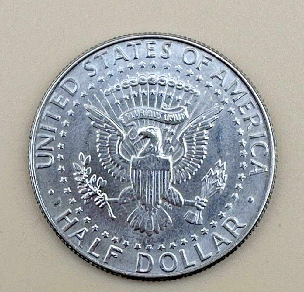 1990 P & D Kennedy Half Dollar Set (2 coins) AVE CIRCULATED