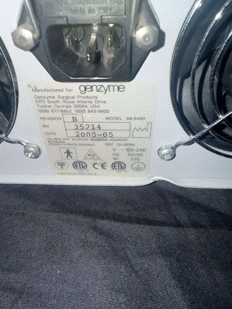 Snowden Pencer Genzyme 89-8400 Light Source With Light Cable