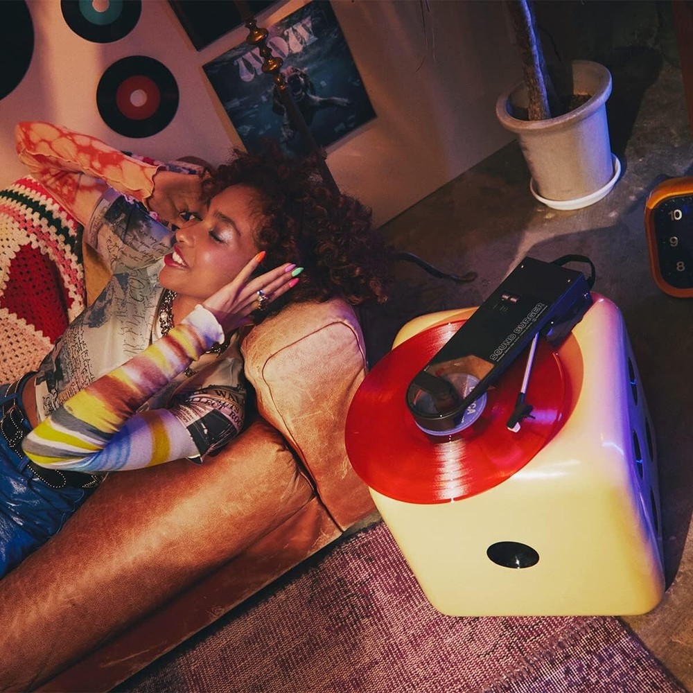 Audio Technica Sound Burger Portable Bluetooth Turntable (Black)