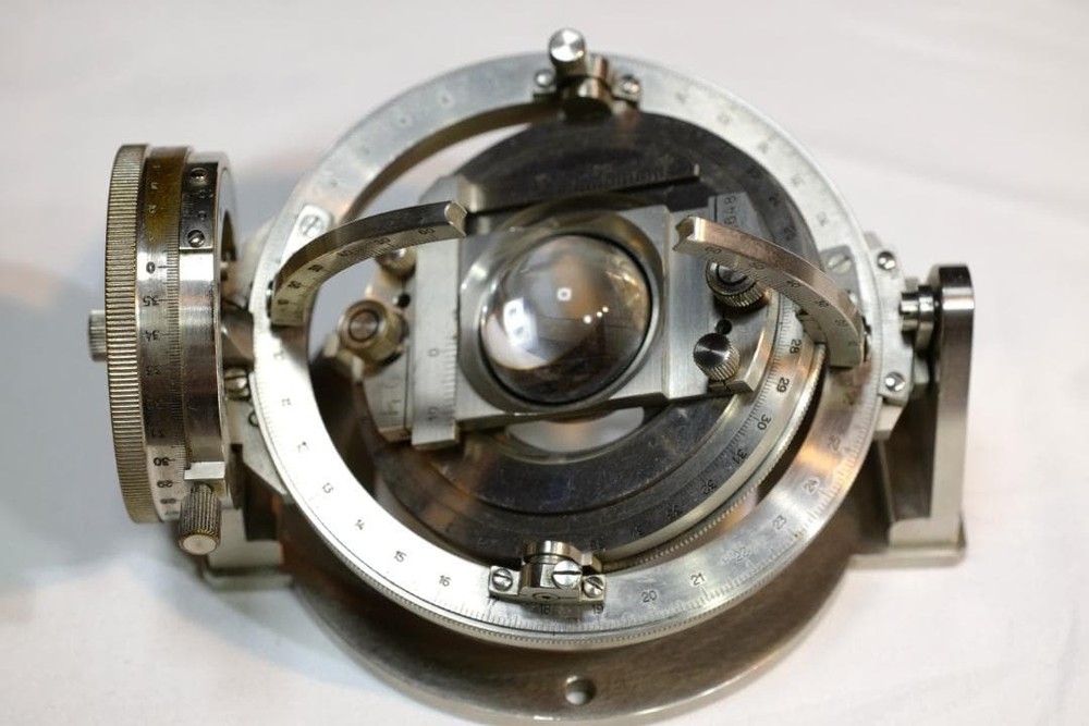 microscope antique Microscope Accessory No. 14 "Leitz Universal Stage UT4" USED