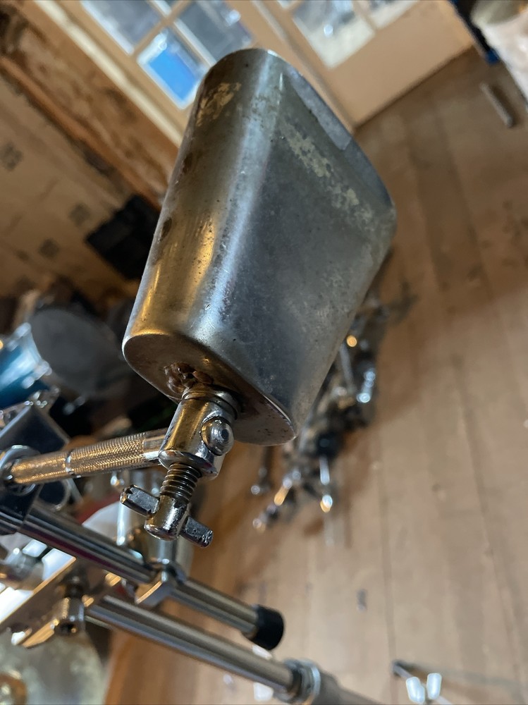 Pearl 32 Chimes, Cow Bell, Bracket Percussion