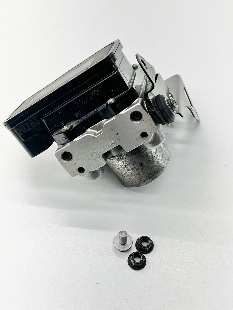 2005-2018 TRIUMPH SPRINT ST GT OEM ABS Brake Pump Modulator Module