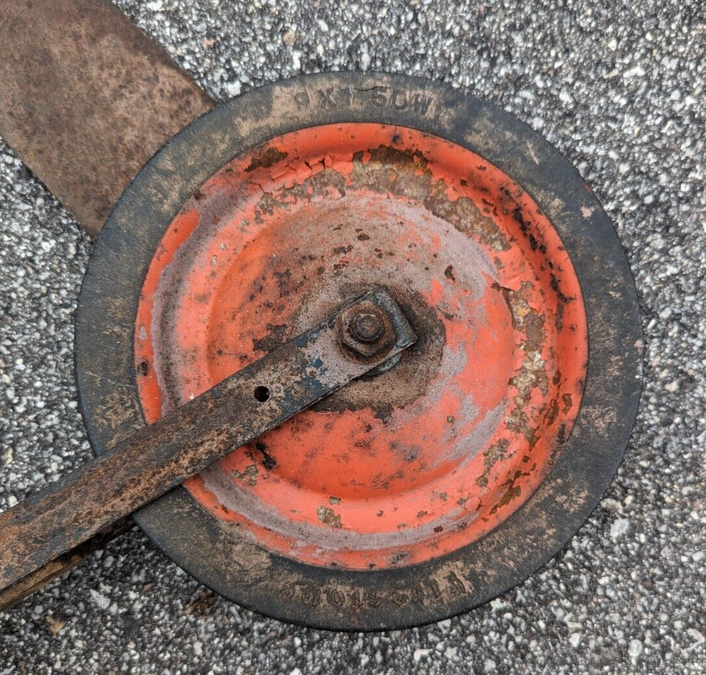 Vintage Primitive Mardon Push Lawn Edger Trimmer Yard Tool