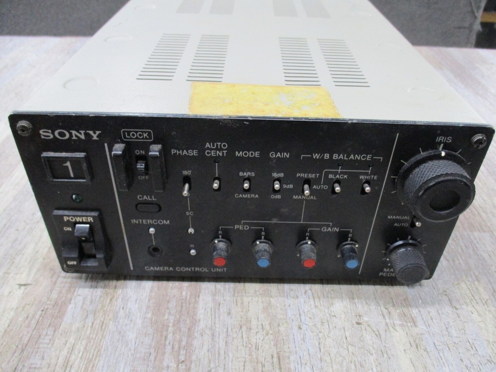 Sony CCU-m3 Camera Control Unit dc12v 6w