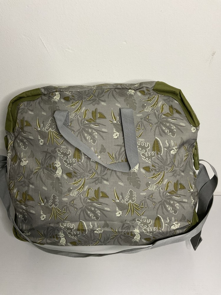 Vans Mountain Edition Snowboard Boots Comparment Messenger Bag