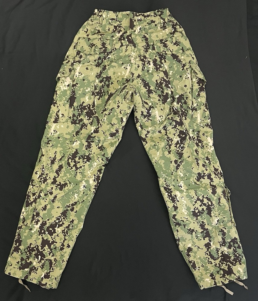 Navy Working Uniform Type III Camouflage Trousers Medium Reg.