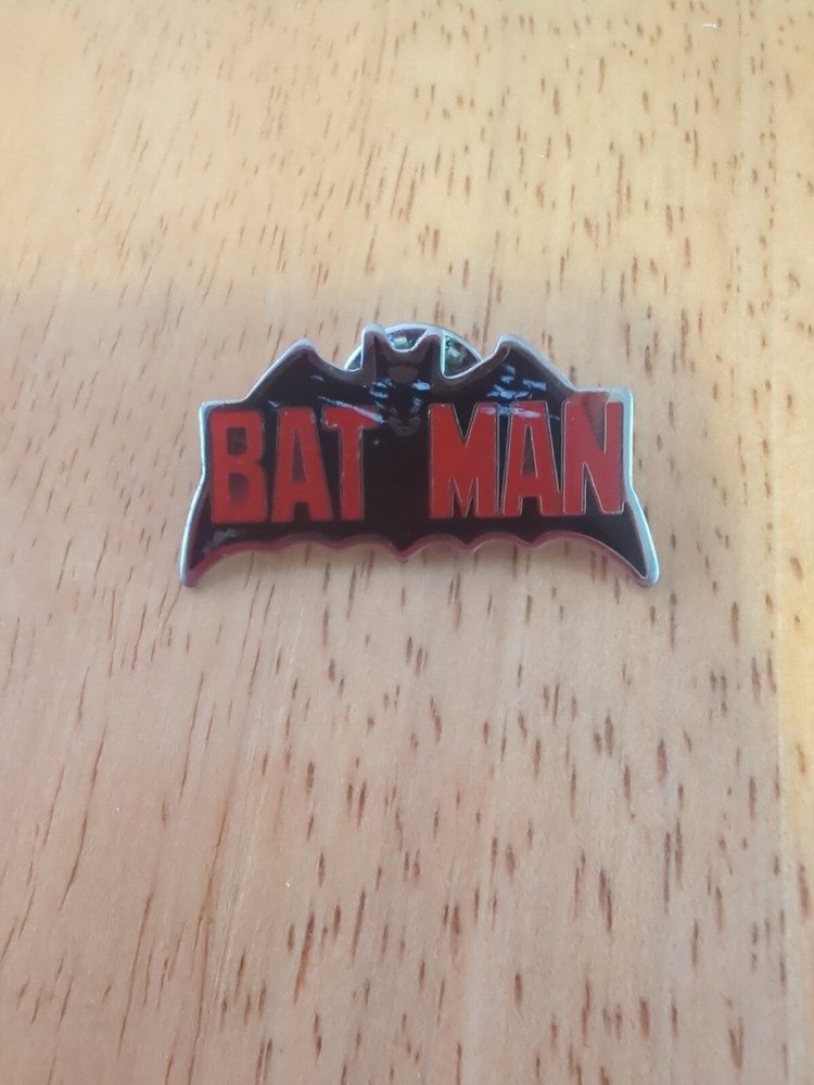 Batman Pin- Vintage DC Comics- 80's Batman Jacket Lapel Tack