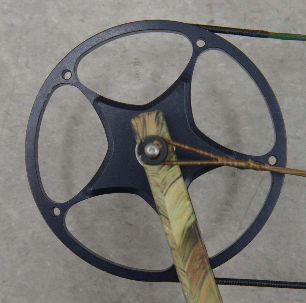 PSE Brute HP Compound Bow 25"-30" 60# Camo