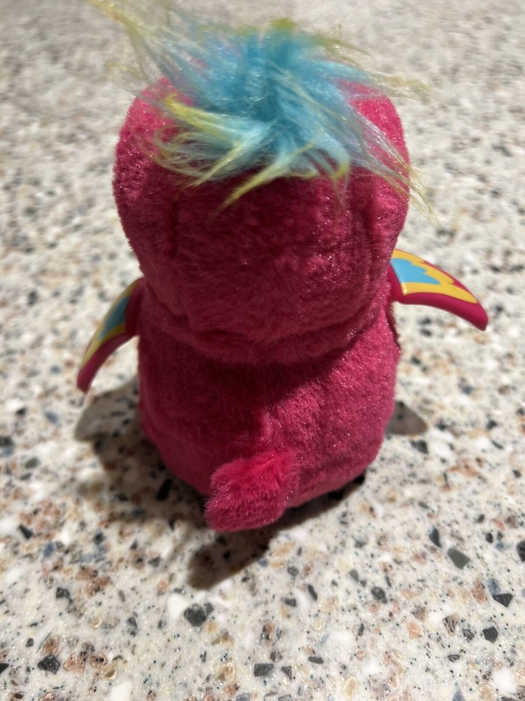 Hatchimals Bird Talking Penguin Pink Works