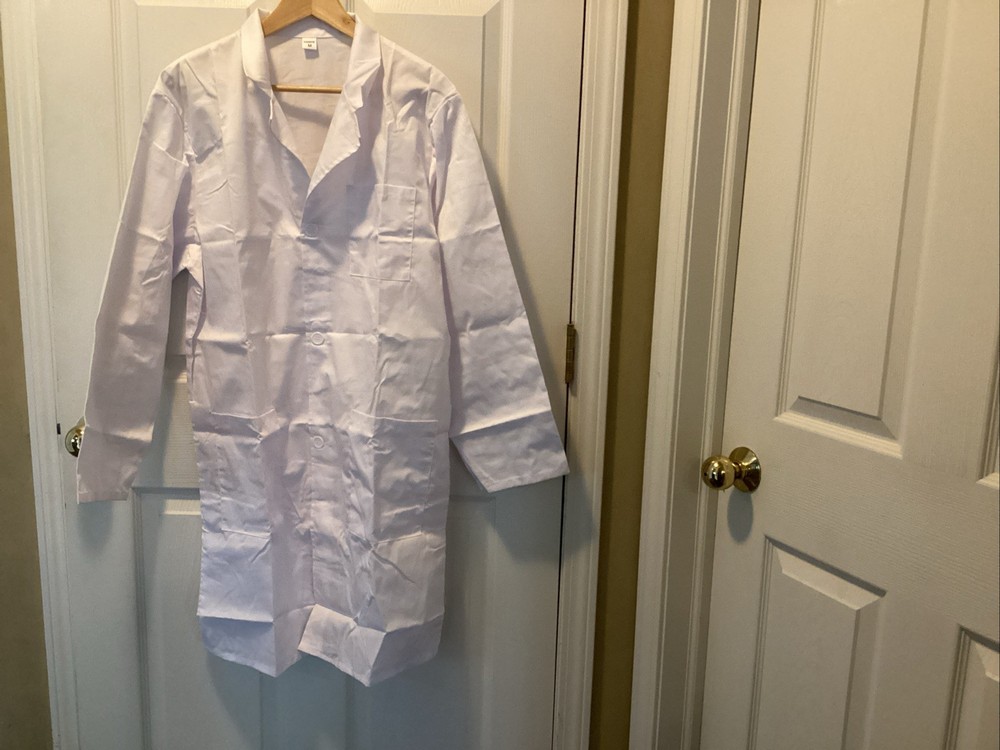 New, White Lab  coat,, size M  button down coat three front  pockets