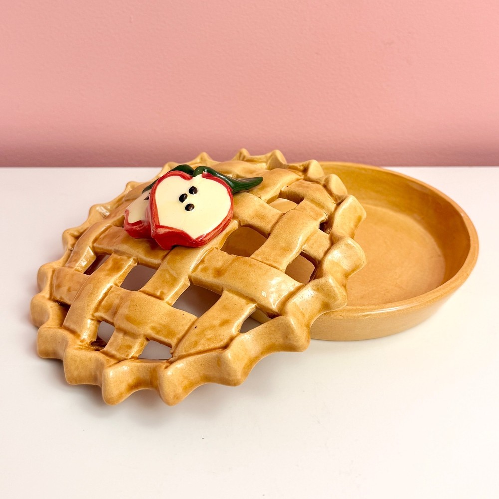 Vintage Pie Shaped Box with Lid