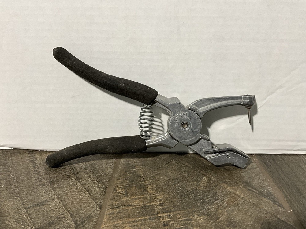 Duflex ProGrip II Universal Tag Applicator 10" Long Black Handle