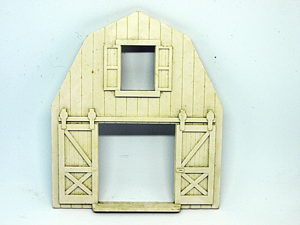 Plasticville Barn White Front Piece O-S Scale