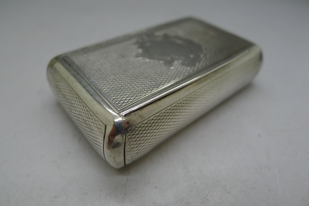 FRENCH ANTIQUE SOLID SILVER SNUFF BOX NO MONOGRAM NICE BOX ENTOURAGE1 SELLER