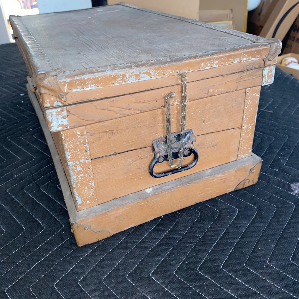 Antique Primitive 21 Inch Carpenter's Tool Chest Trunk