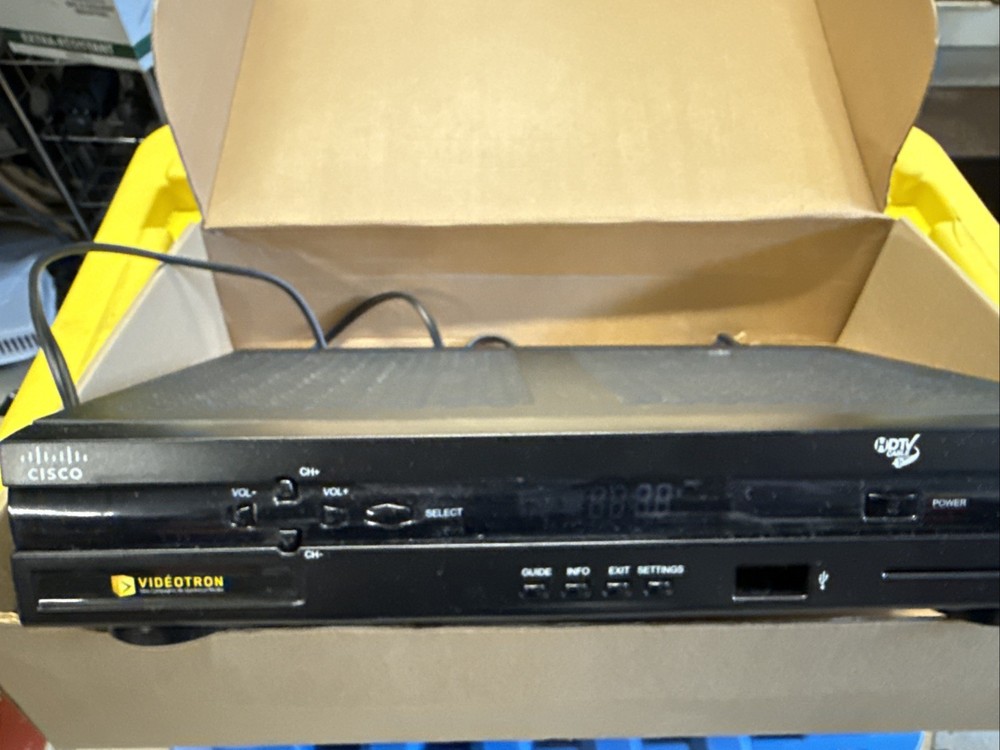 Cisco Explorer 8600HD Cable Receiver W/ Power Cable