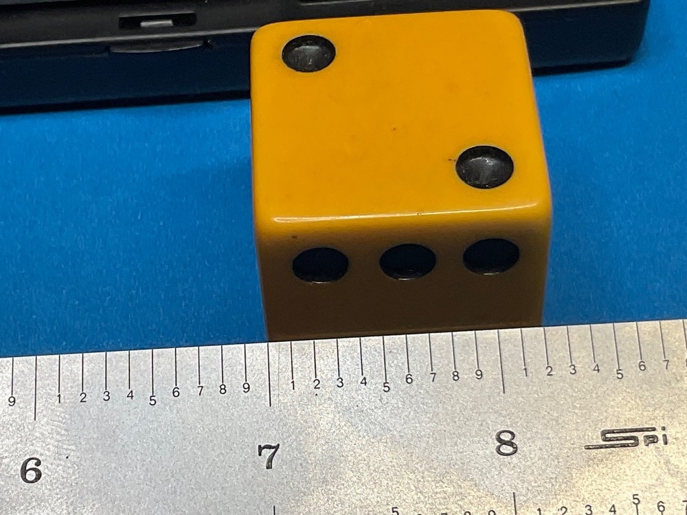 ———-LARGE SINGLE DICE——B-1