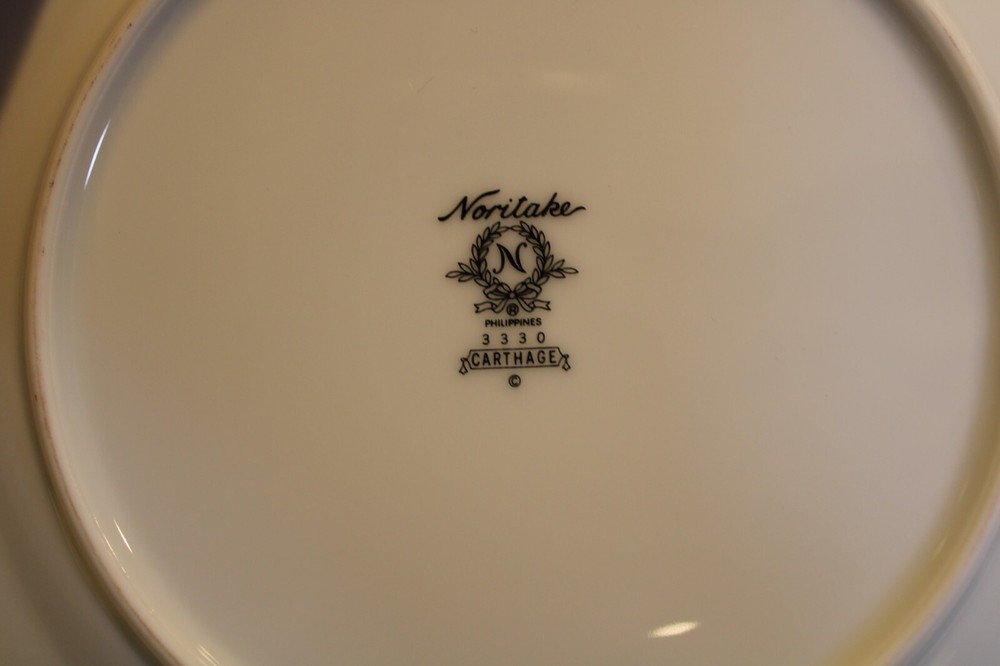 NORITAKE CARTHAGE 4 -5 PIECE SETTING 20 PIECES