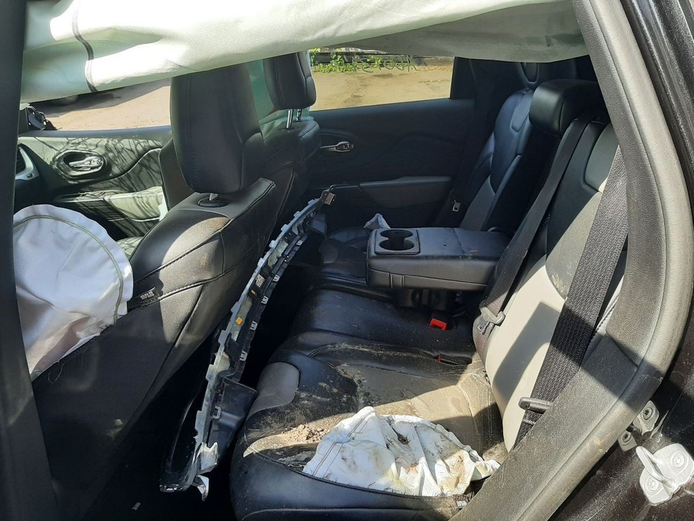 CHEROKEE 2014 Headrest 1058983