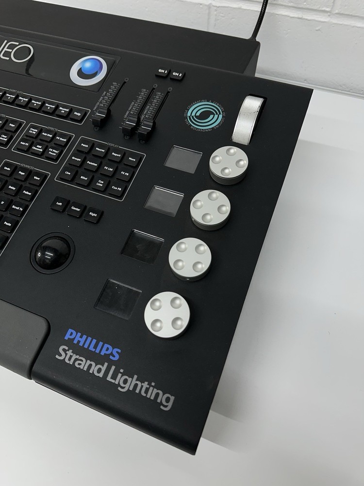 Phillips Strand Lighting NEO Lighting Control Console CG01E3Q / Model 91001