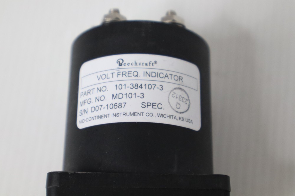 Mid-Continent Instrument MD101-3 AC Volt Frequency Indicator Beech 101-384107-3