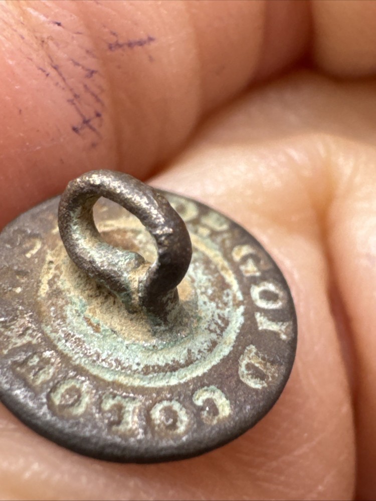 19th Century 1700s Cast Pewter Button 📦