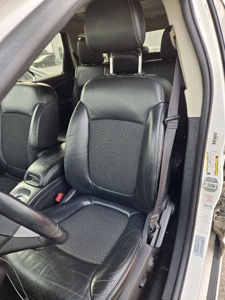 2011-2020 Dodge Journey Dash Mounted 8.4" Display Screen