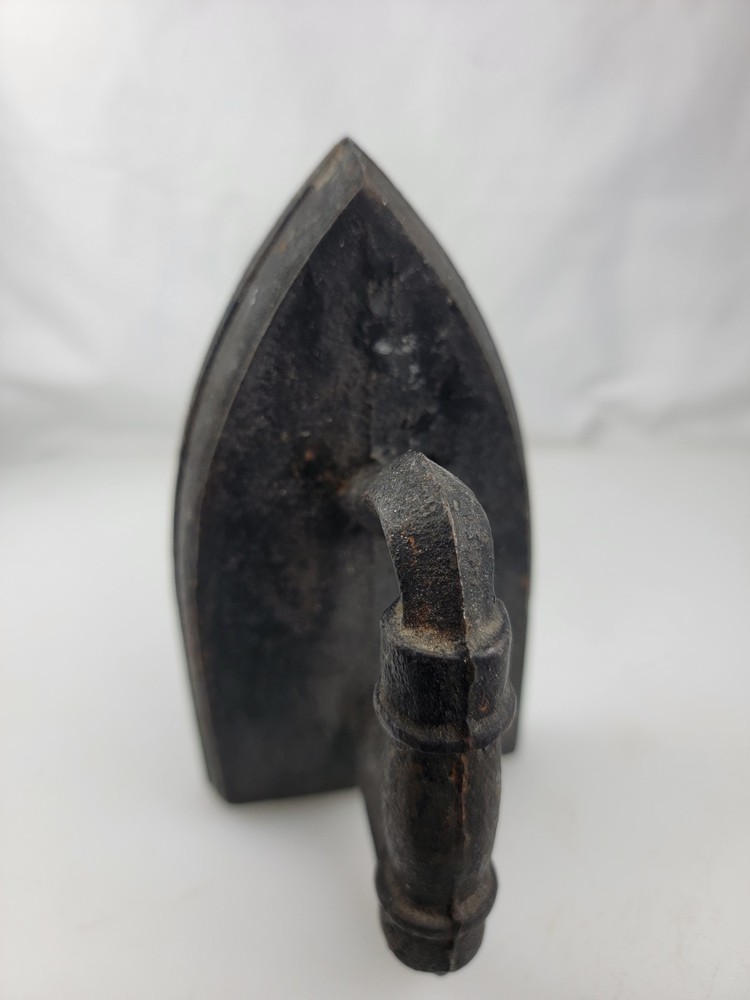 6.5" Cast Iron Flat Rustic Farmhouse Decor