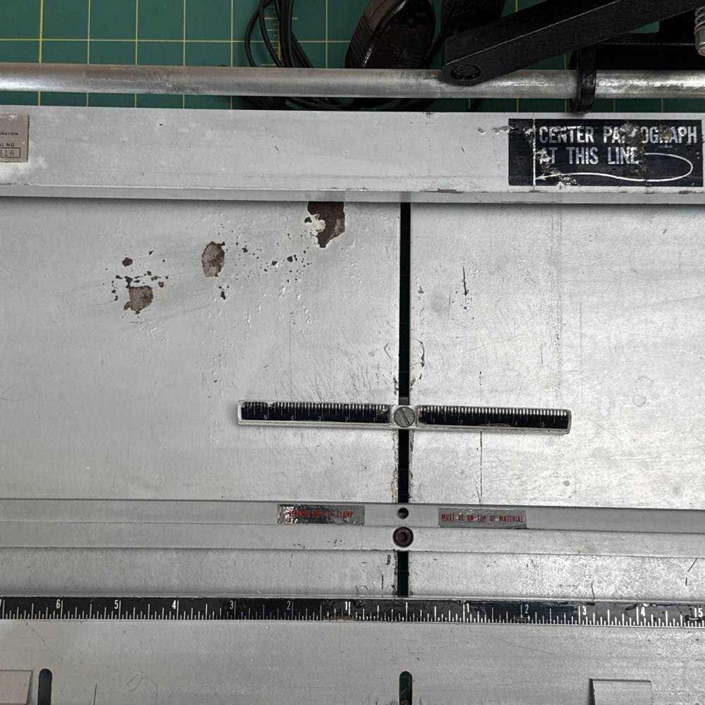 Scott SM-300 pantograph engraving machine