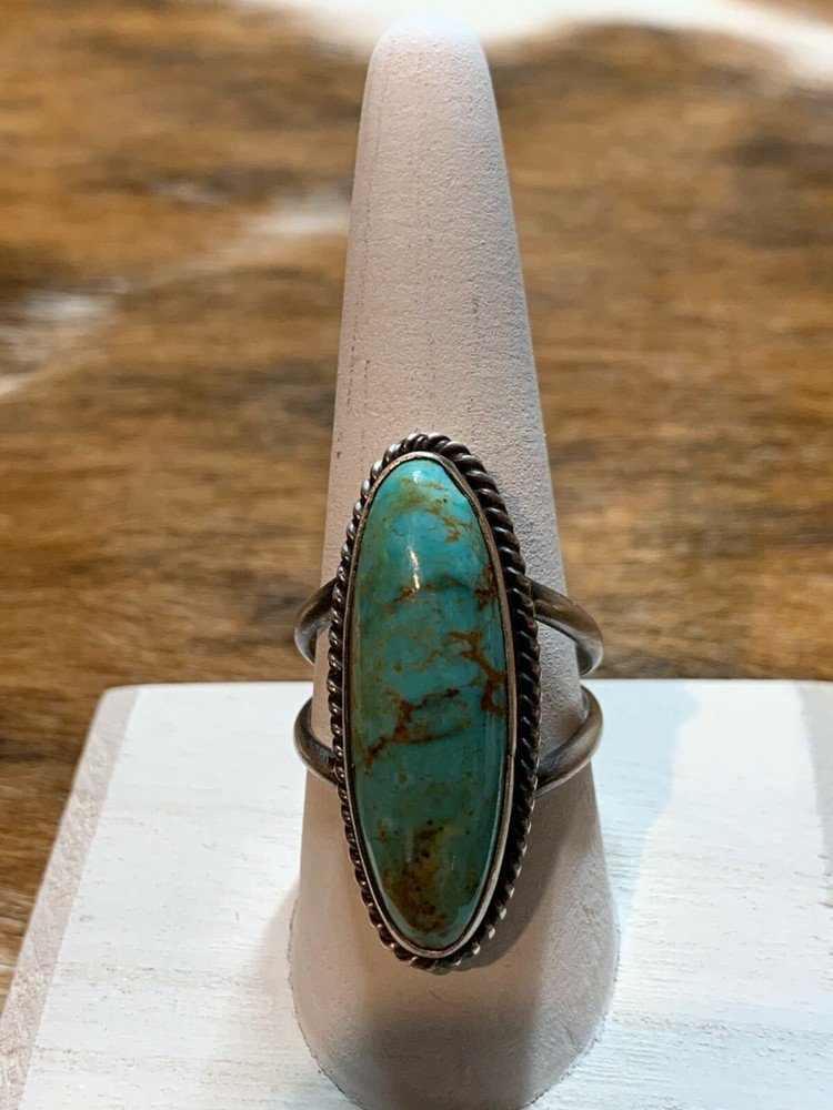 TURQUOISE ~ STERLING SILVER ~ RING (8.75)