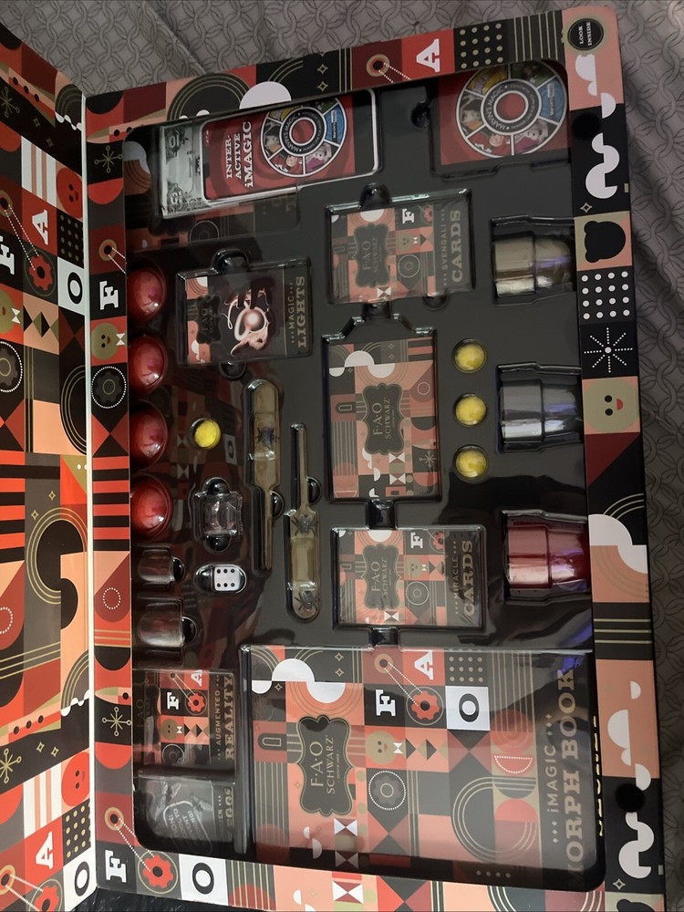 FAO Schwarz " Interactive Illusions Magic Deluxe Set " - Complete - Unused