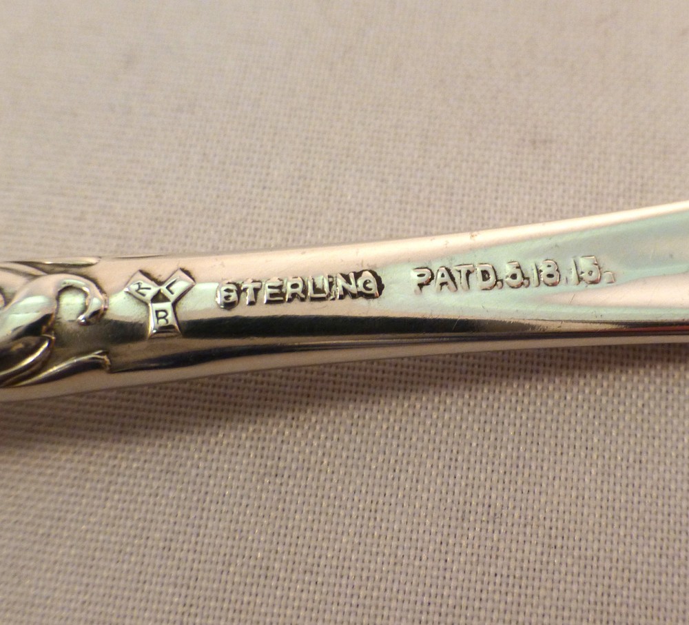Nellie Custis-Lunt Sterljing Chipped Beef Fork-7"