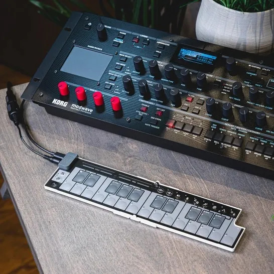 Korg nanoKEY Fold Keyboard. White.