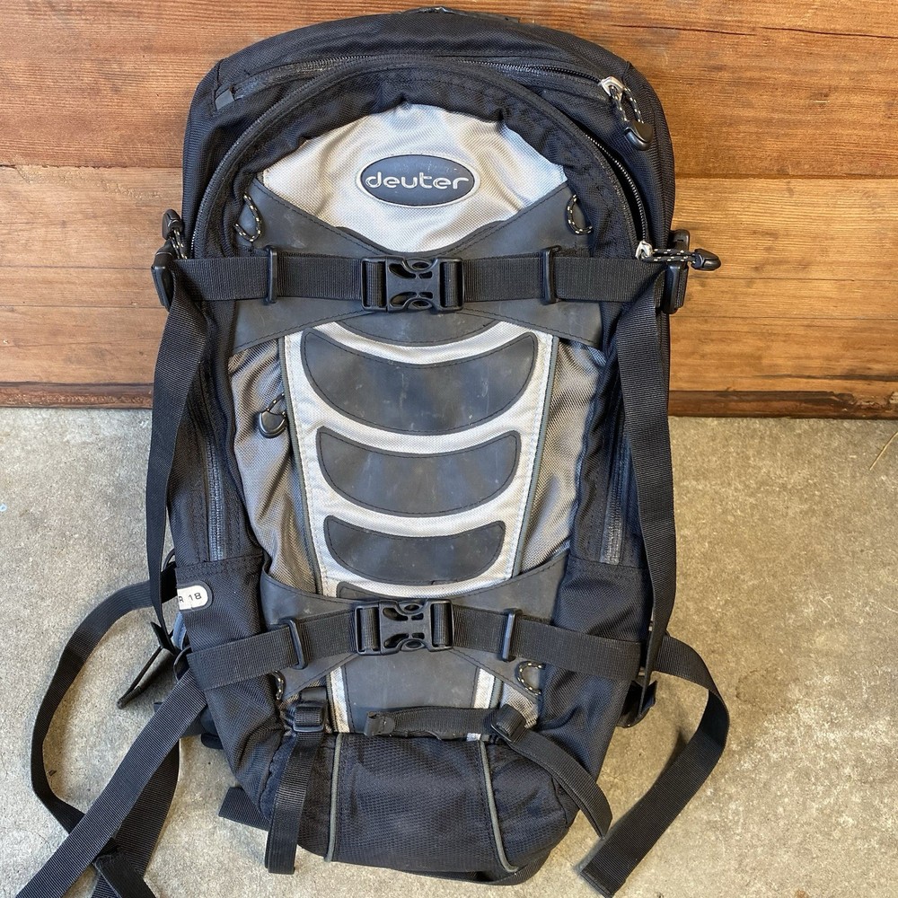 Deuter Razor 18 Backcountry Ski Snowboard Backpack Great Condition