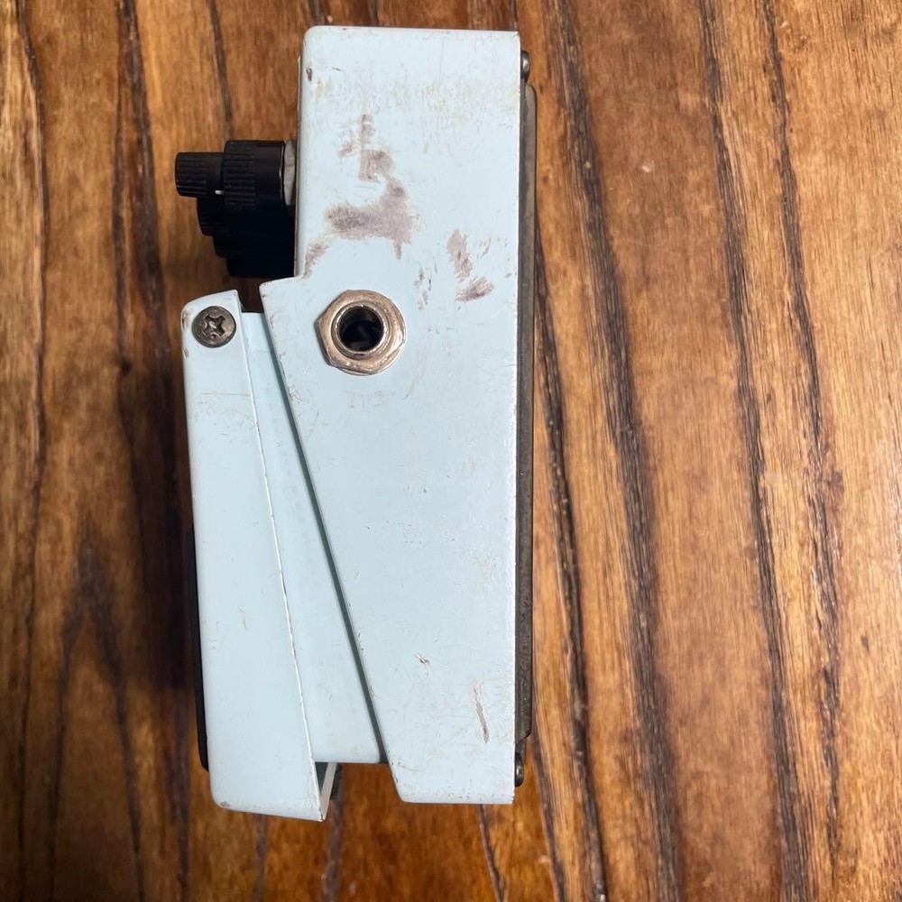 BOSS CE-5 Chorus Ensemble Guitar Effect Pedal