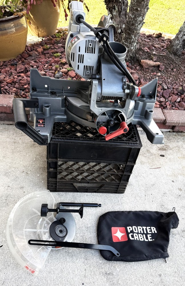 PORTER CABLE 10 INCH FOLDING COMPOUND METER SAW MODEL NO. PCX8MS