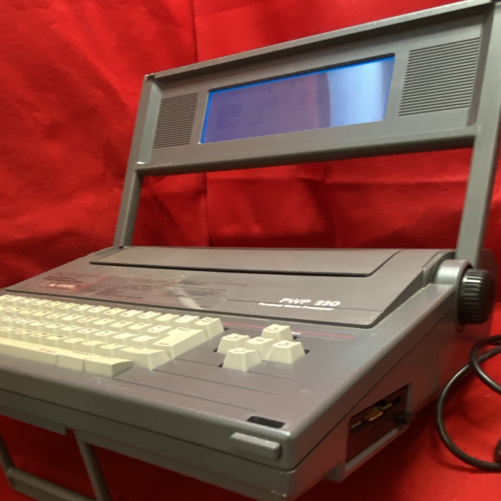Smith Corona PWP 230 Word Processor 16-Line Backlit Display Built-in Disk Drive