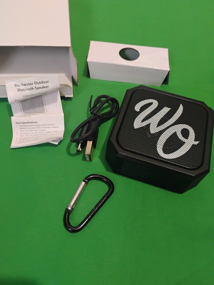 White Owl Bluetooth Speaker