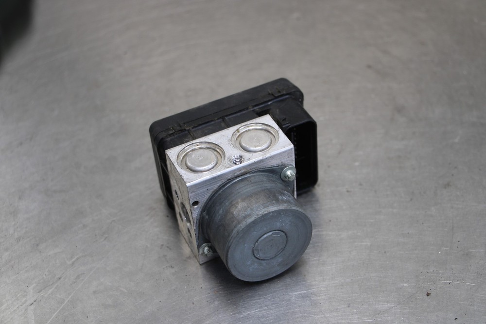 12-16 KAWASAKI NINJA 650 EX650 ABS PUMP UNIT MODULE