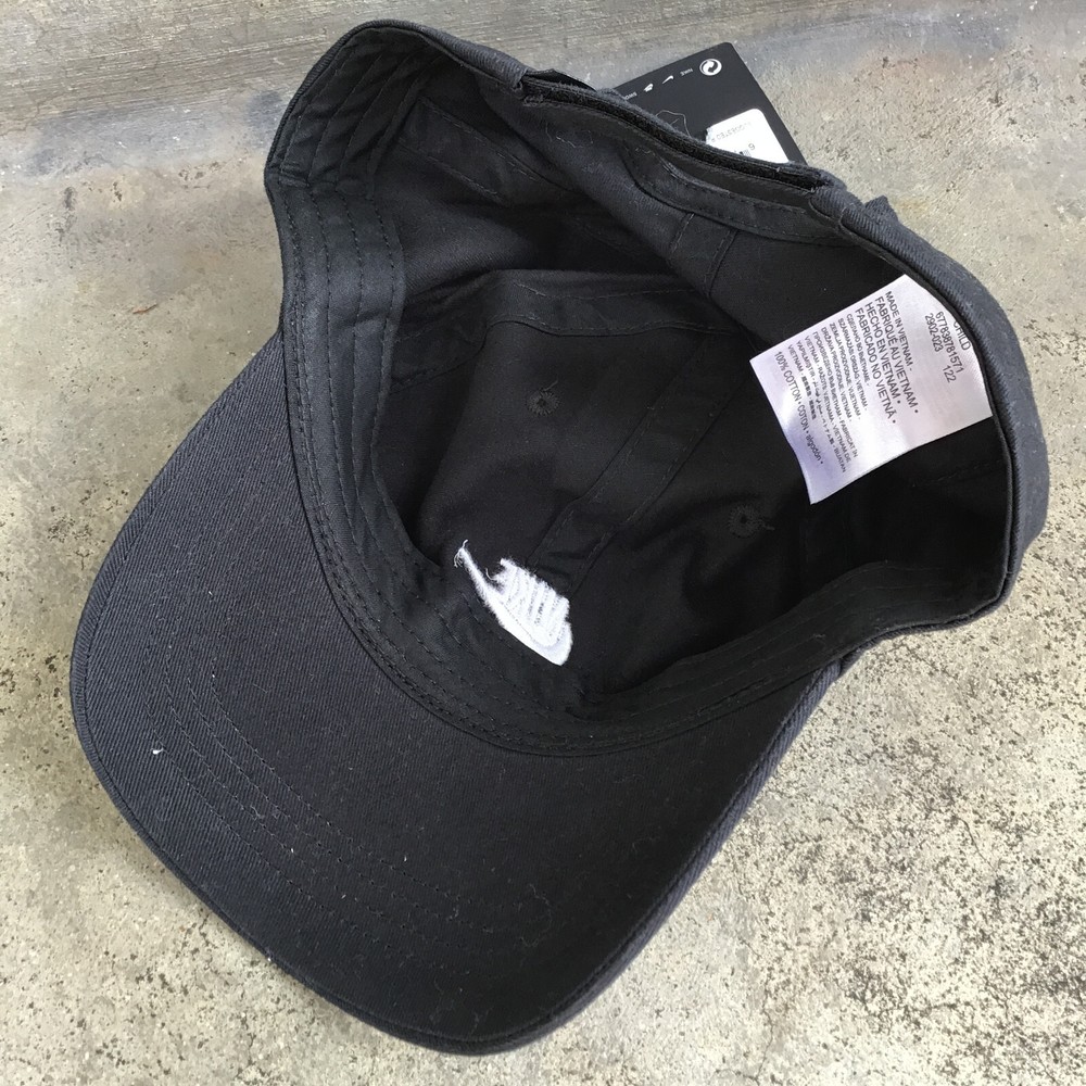 NWT Nike Child Unisex Black and White Strapback Adjustable Hat