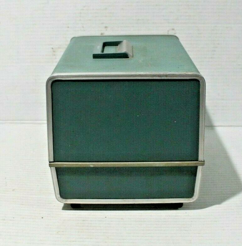 Vtg Argus 500 Automatic Model 58 Projector in case. (Leg does not lock) Tested