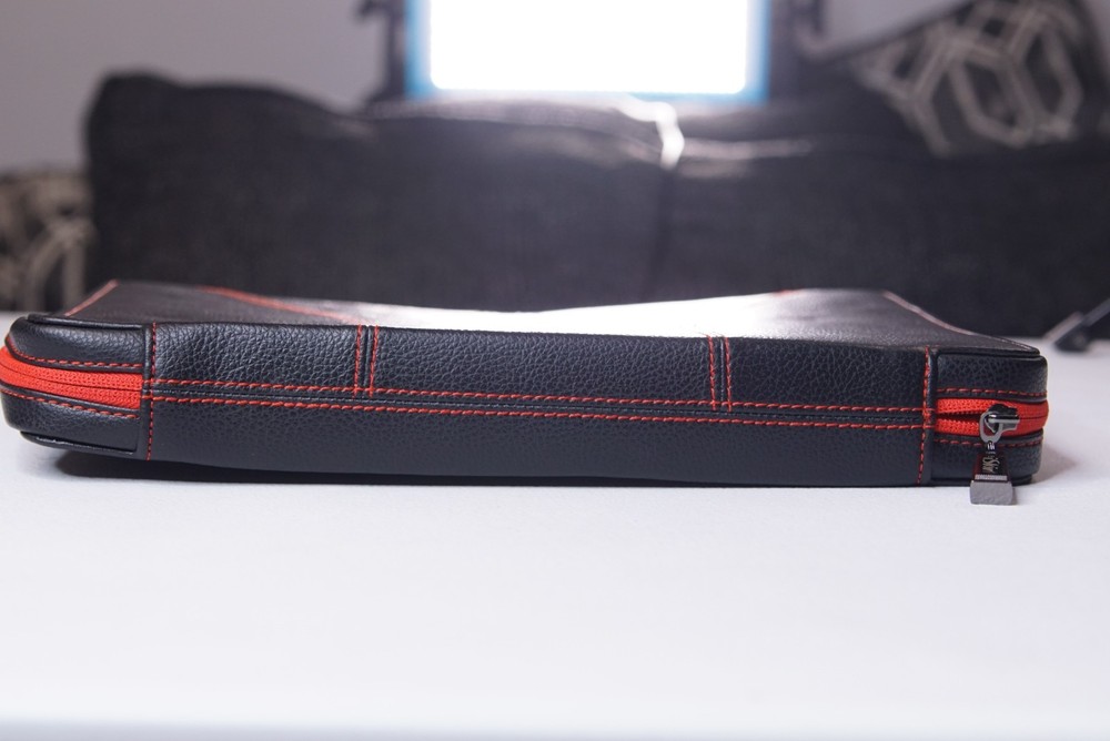 ISKIN SOHO Tablet Sleeve RED/Black
