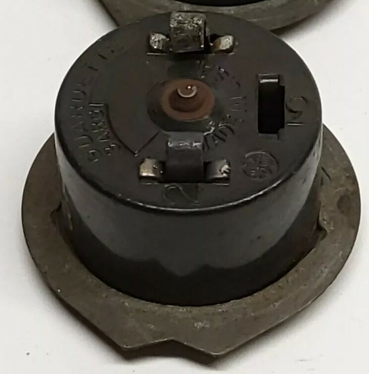 KLIXON MOTOR PROTECTOR 3ARG1C7 (NOS)