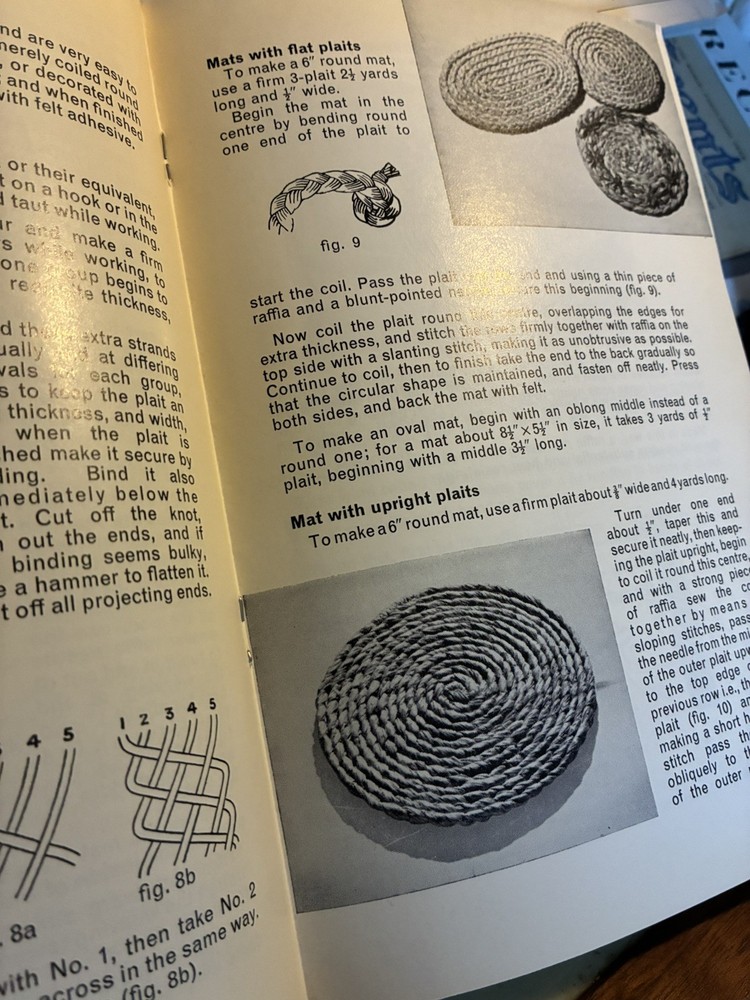 Vintage Raffia Makers Booklet Guide