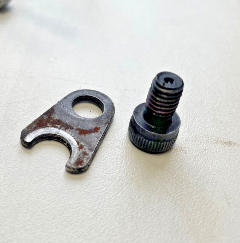 Triumph Sprint ST 955i (T695) Shift Forks