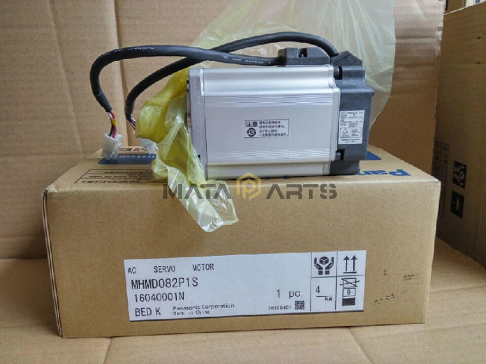 One New Panasonic MHMD082P1S Servo Motor